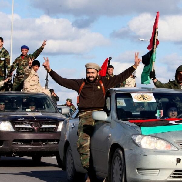 C4a41590762370240c3fb12ce53cb193 600x600